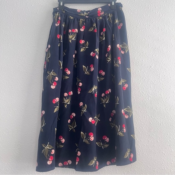 Joie Almudena 100% Silk Wrap Cherry Print Midi Skirt Size S - Picture 7 of 10
